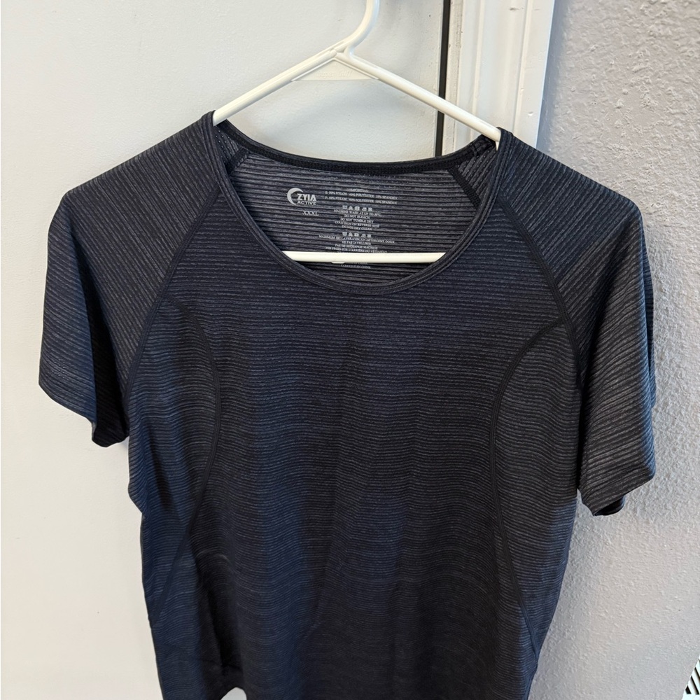 Women's Black & Gray Athletic Top